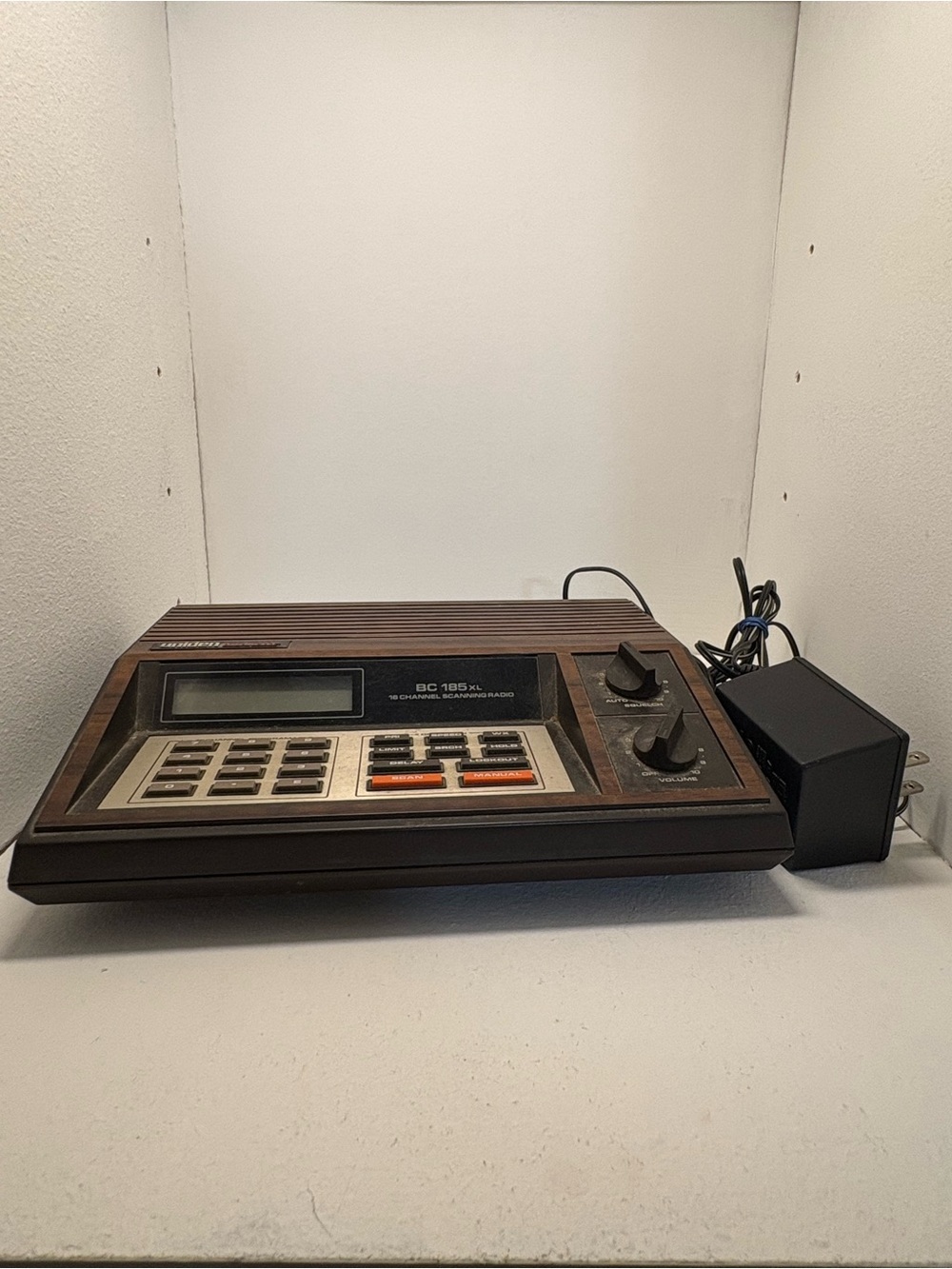 Vintage Uniden Bearcat BC 185XL Desktop Scanner WX w/ Power Adapter TESTED&WORKS